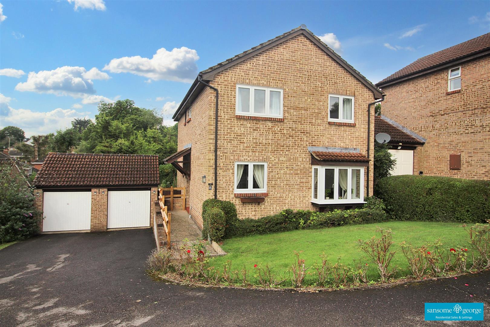 4 bed property in Treeton Close, Lower Earley